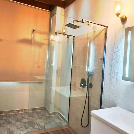 Triplex Bitez - Shared Pool, Terrace & Guest * Bodrum
