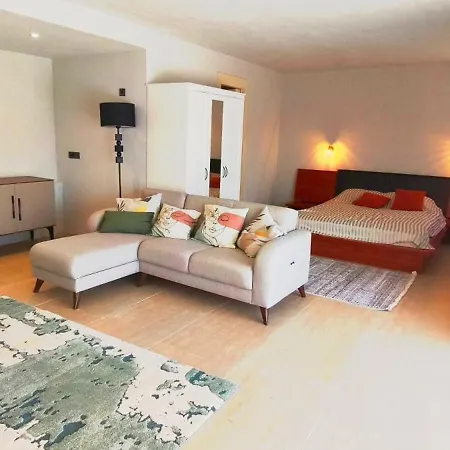 Triplex Bitez - Shared Pool, Terrace & Guest Villa Bodrum