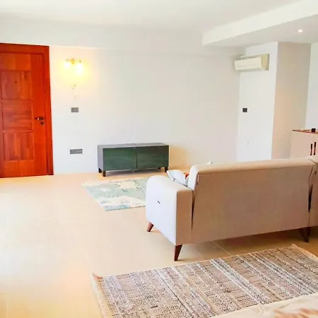 Triplex Bitez - Shared Pool, Terrace & Guest * Bodrum